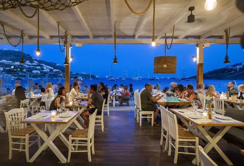 Kostantis Summer Villas And Suites