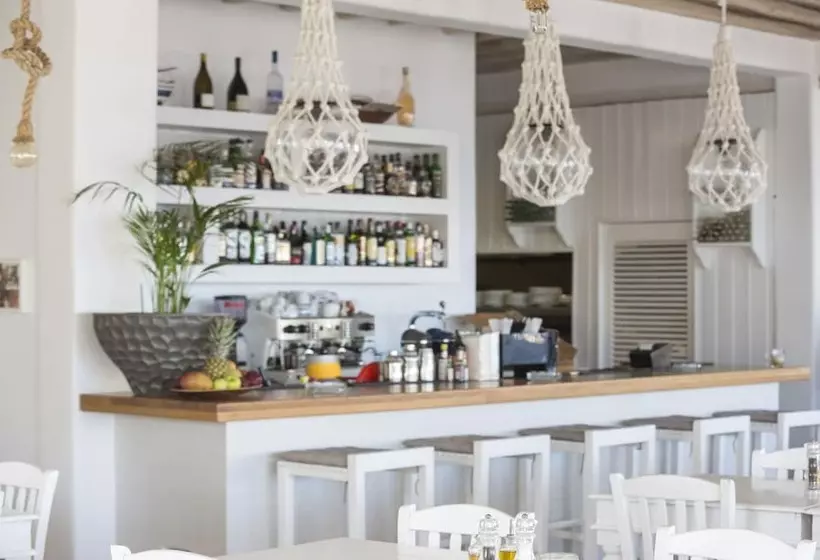 Kostantis Summer Villas And Suites