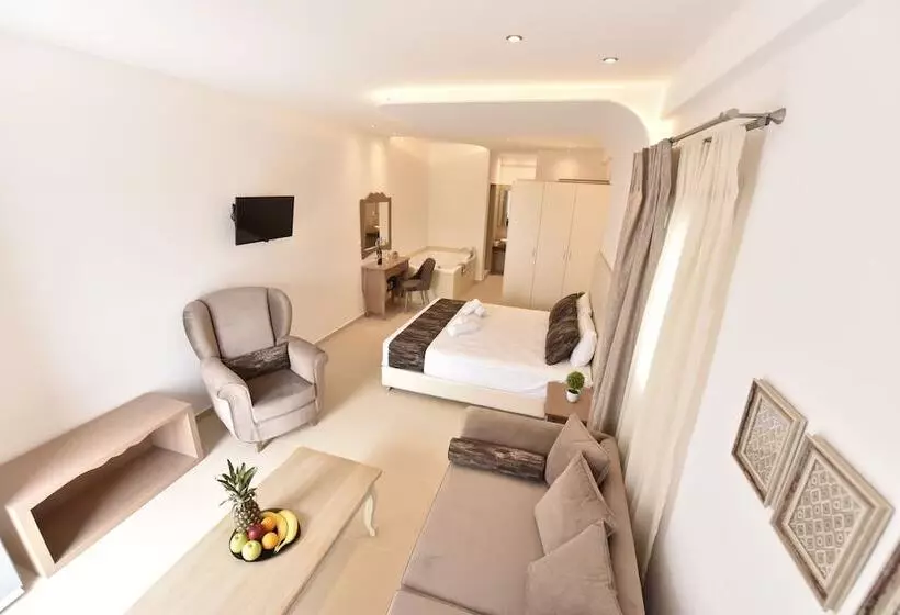 ペンション Queen Boutique Suites