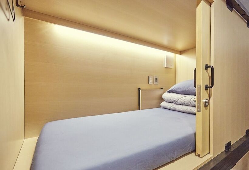 旅馆 The Capsule Myeongdong