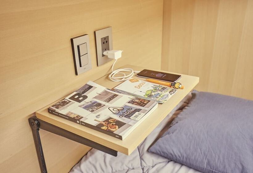 旅馆 The Capsule Myeongdong