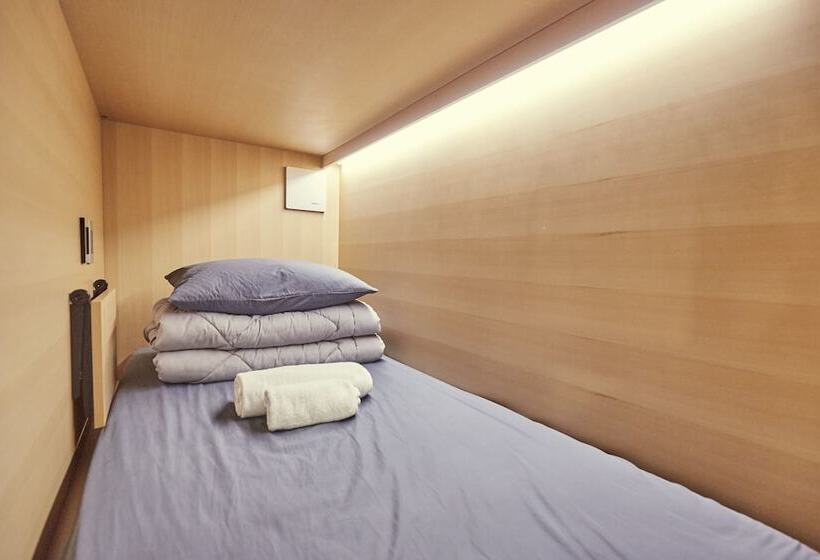 旅馆 The Capsule Myeongdong