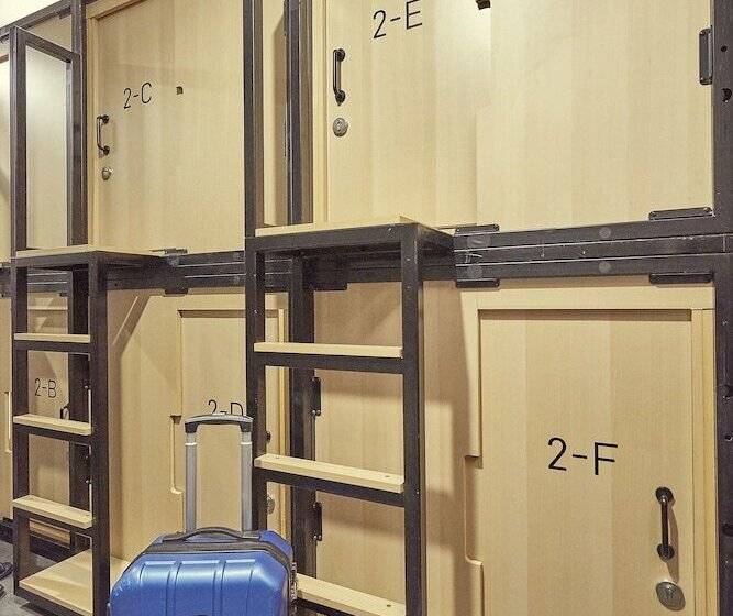 旅馆 The Capsule Myeongdong