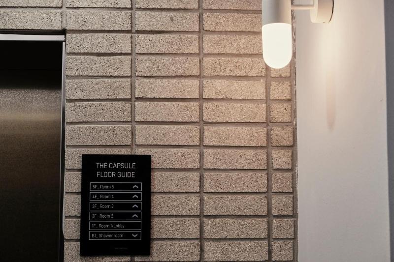 旅馆 The Capsule Myeongdong