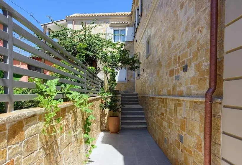 Angelo Del Arte Estate