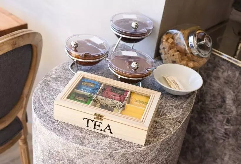 Angelo Del Arte Estate