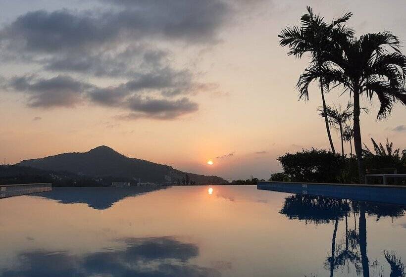 Baan Chom View Kamala