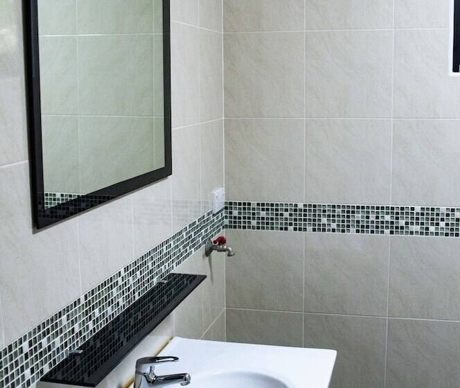 Baan Chom View Kamala