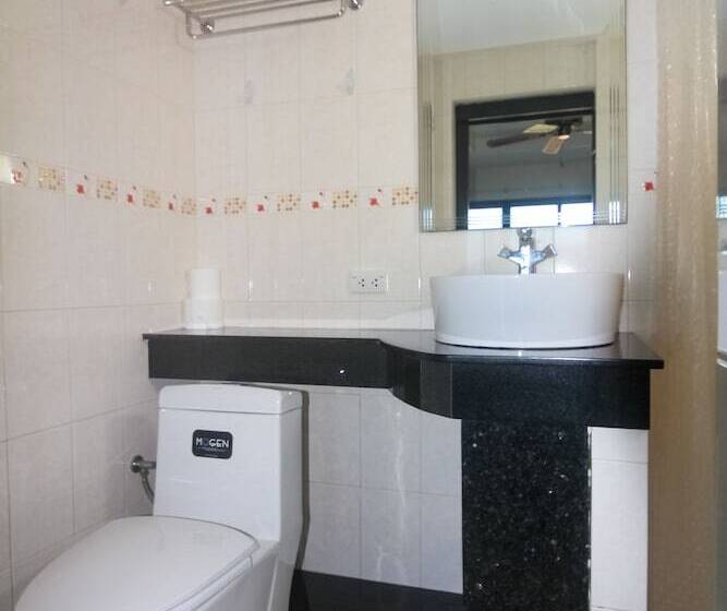 Baan Chom View Kamala