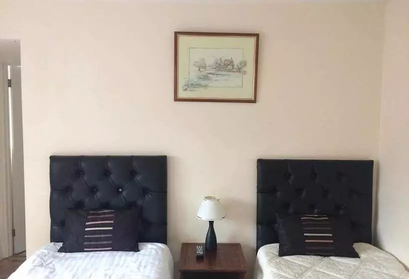 Aamiaismajoitus (B&B) Swan Inn