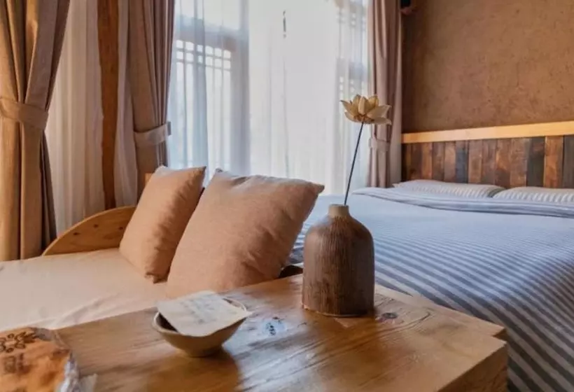 簡易ホテル Floral  Huize Ad 1727