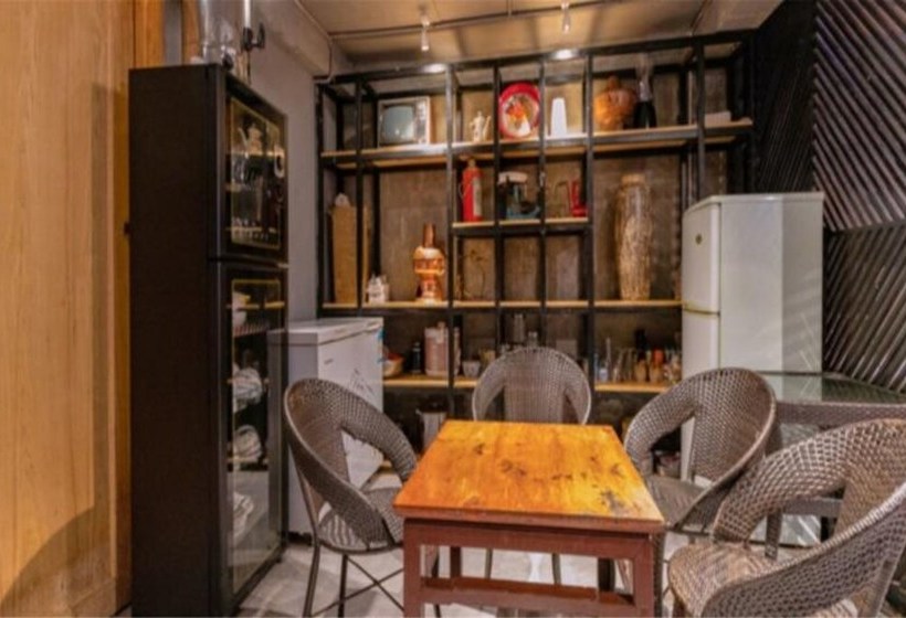 客栈 Floral Huize Ad 1727