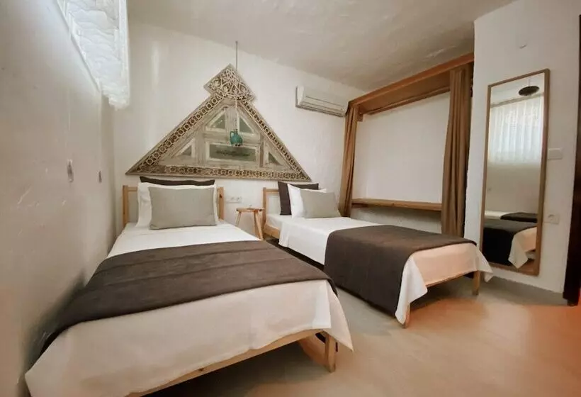 Hotelli B House