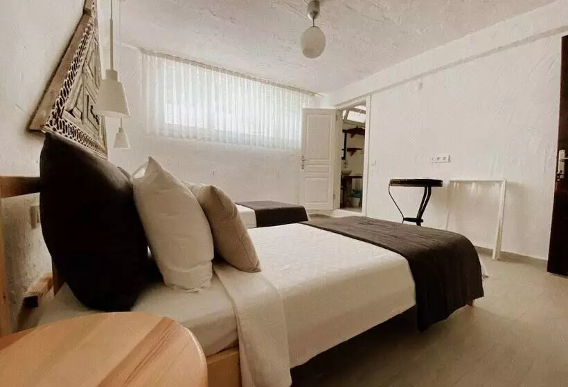 Hotelli B House