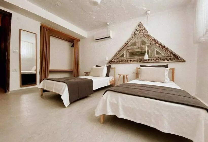 Hotelli B House