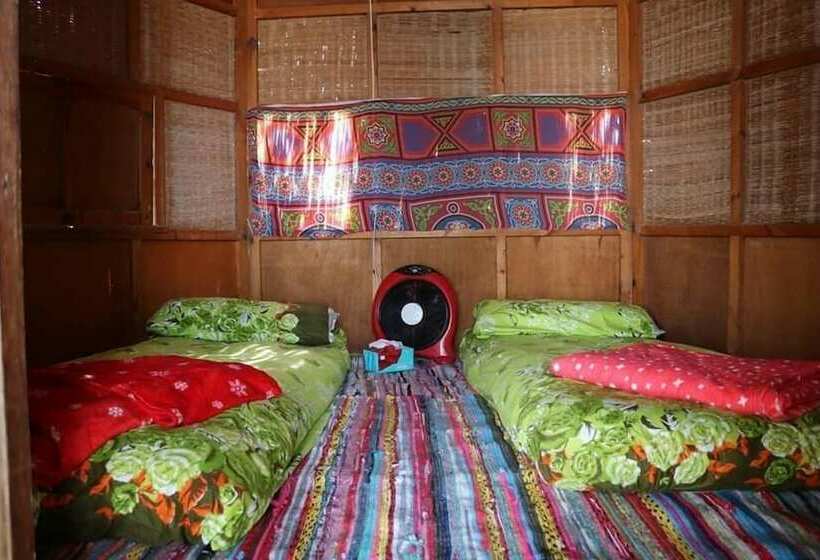 هتل Banana Beach Camp