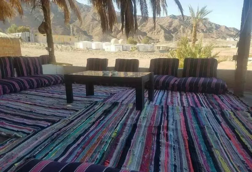 هتل Banana Beach Camp