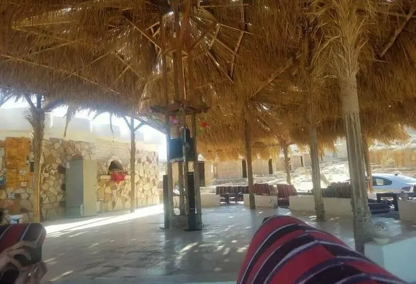 هتل Banana Beach Camp