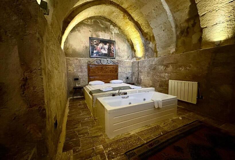 هتل Harkasos Cave