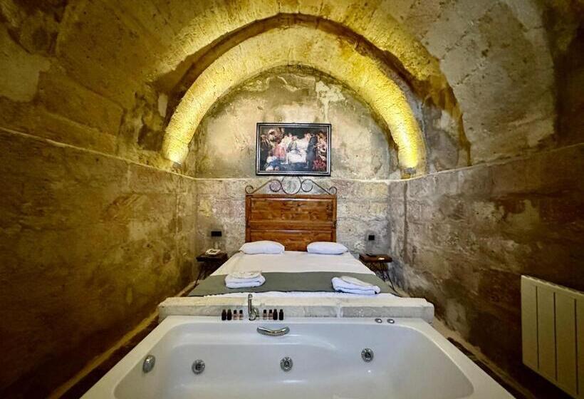 هتل Harkasos Cave