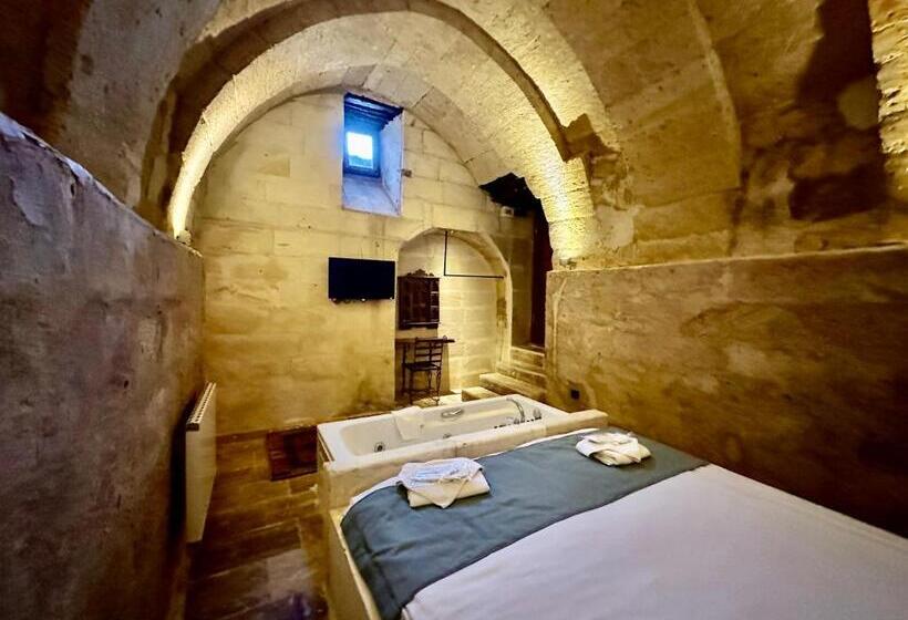 هتل Harkasos Cave