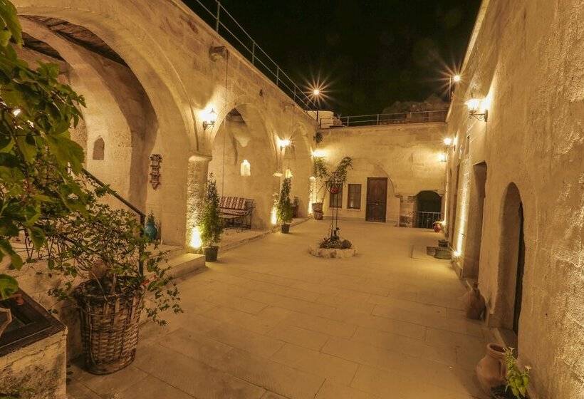 هتل Harkasos Cave