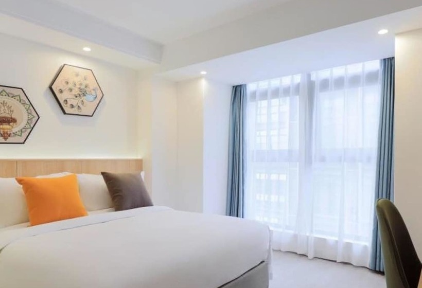 هتل Vyluk  Chongqing Airport