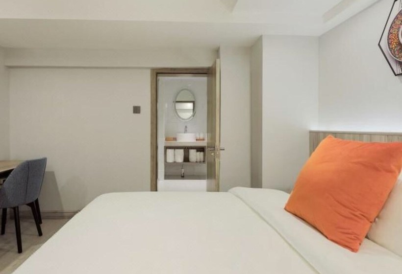 هتل Vyluk  Chongqing Airport