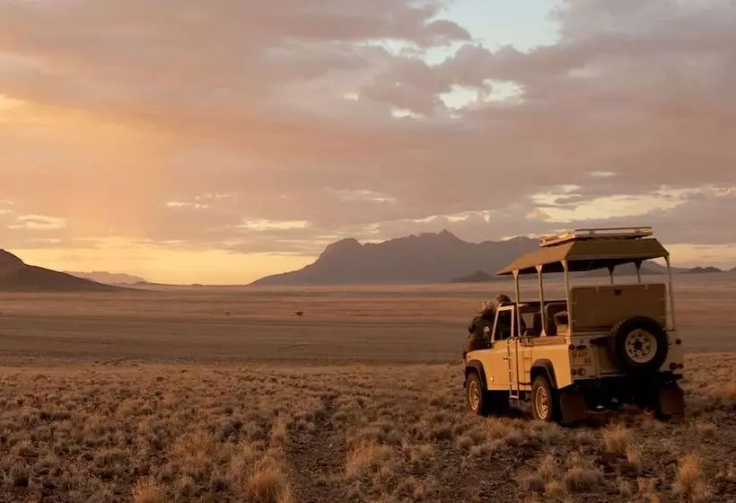 هتل Wolwedans Dune Camp