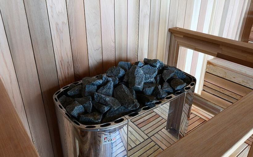 Utop Marina Hotel & Resort