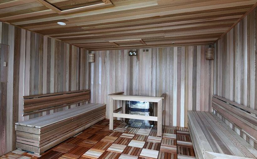 Utop Marina Hotel & Resort