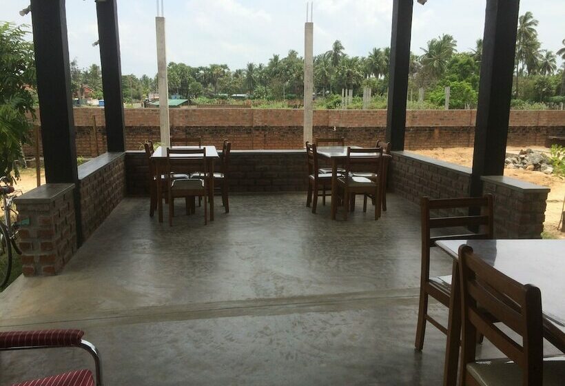 פנסיון Summer Cottage