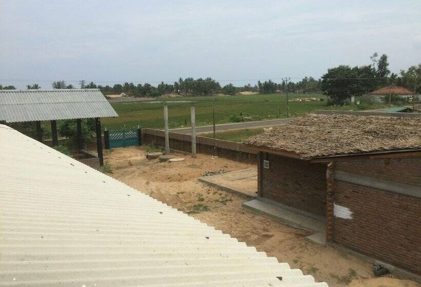 פנסיון Summer Cottage