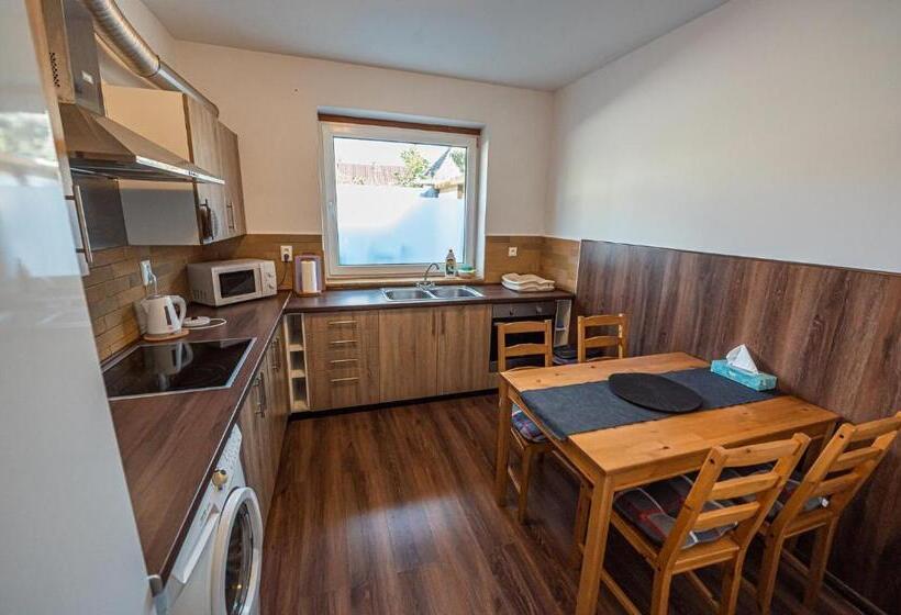 Xlsuite Apartment Deluxe