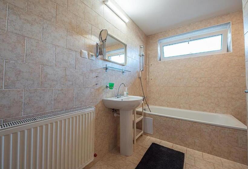 Xlsuite Apartment Deluxe