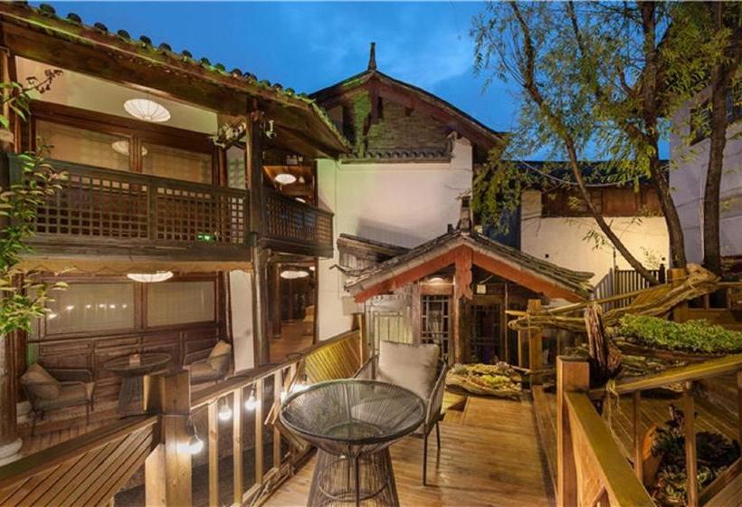 호텔 Floral  · Chiangmai Lijiang