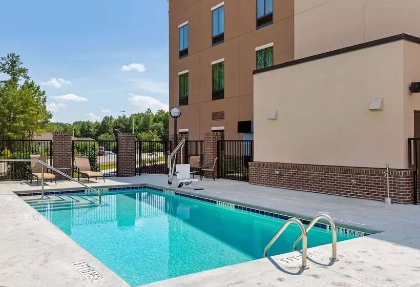 ホテル Comfort Inn & Suites