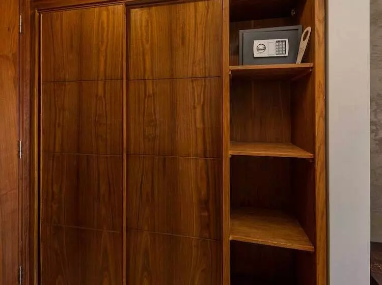 هتل Dhara Residence E2 Lodge