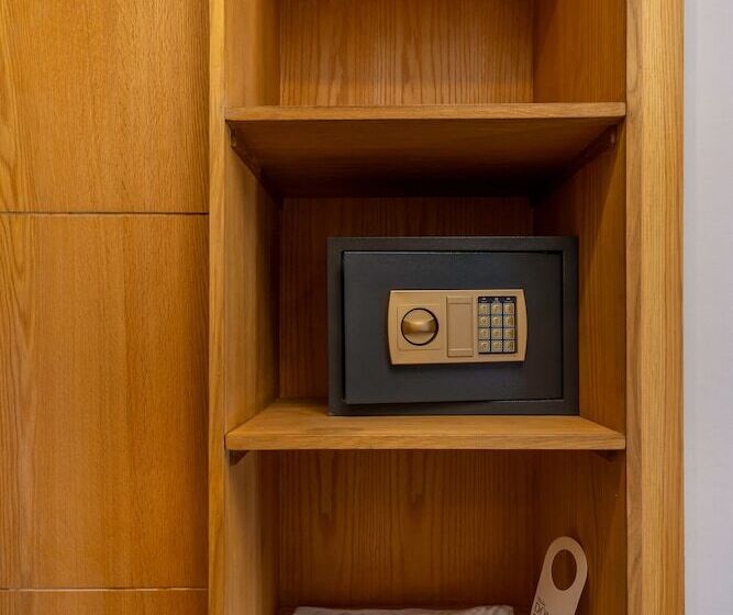 هتل Dhara Residence E2 Lodge