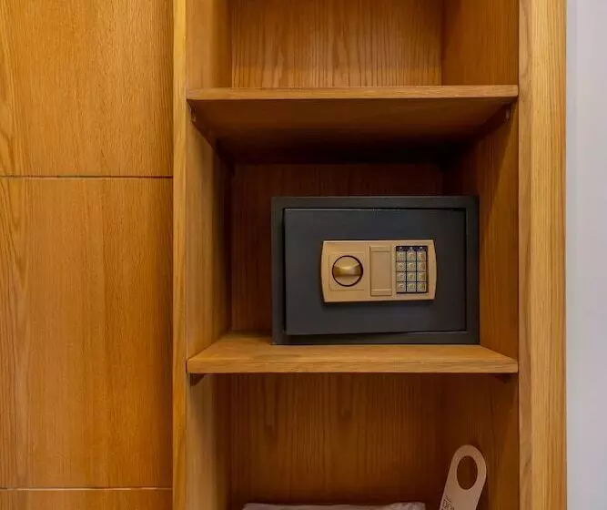 هتل Dhara Residence E2 Lodge