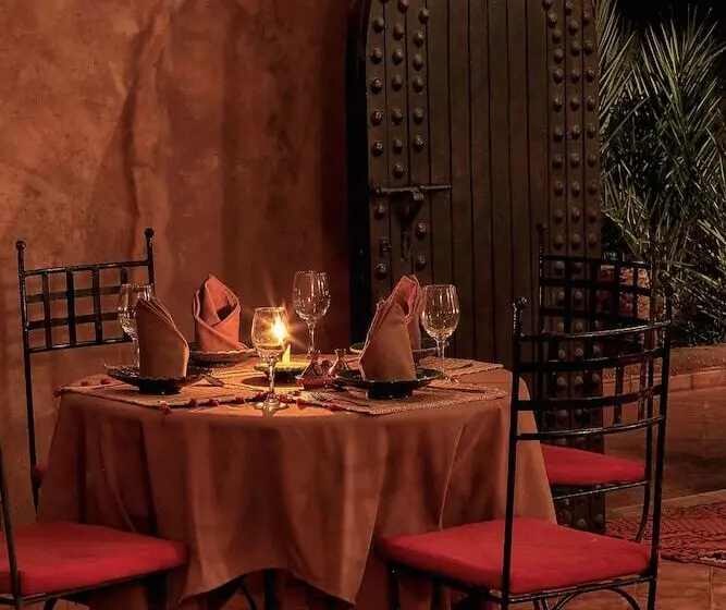 هتل Kasbah Sahara Services
