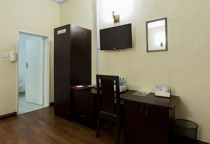 هتل Mokorro Game Ranch And Lodge