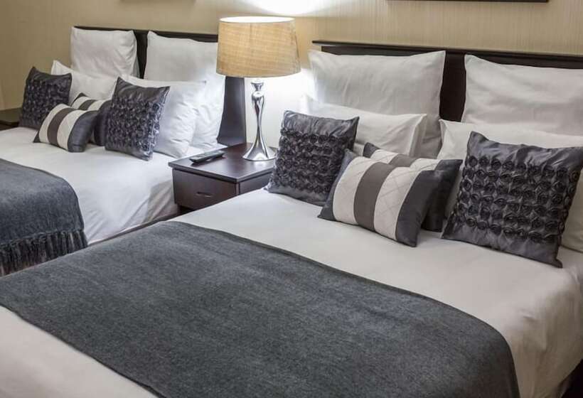 هتل Mokorro Game Ranch And Lodge