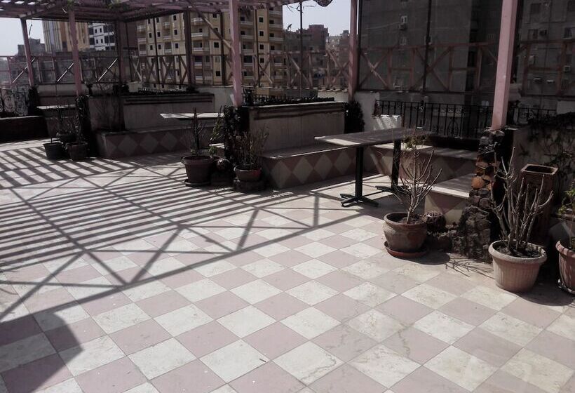 هتل Royal Pyramids