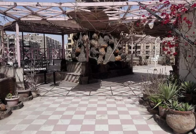 هتل Royal Pyramids