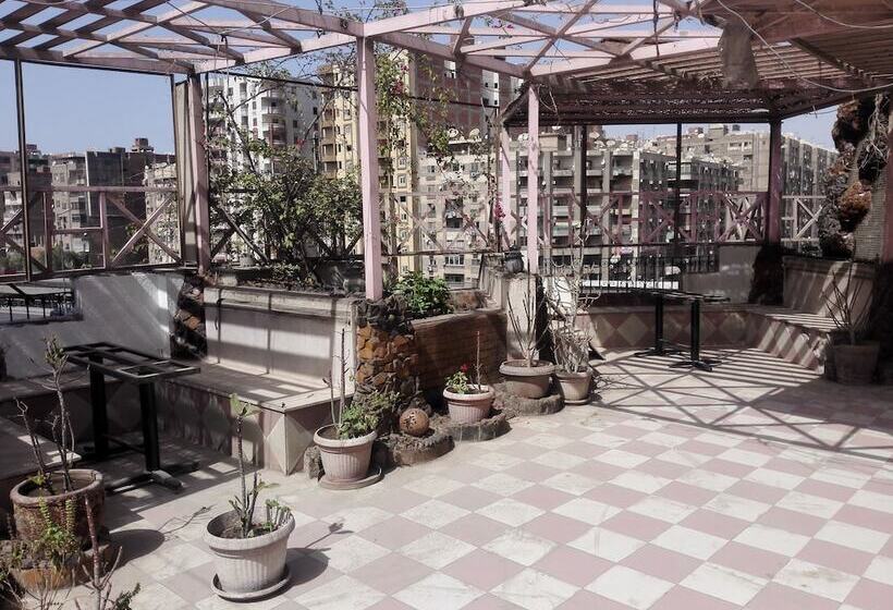 هتل Royal Pyramids