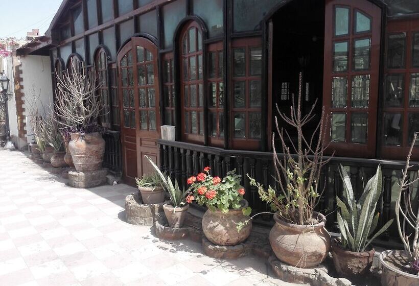 هتل Royal Pyramids