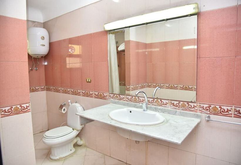 هتل Royal Pyramids