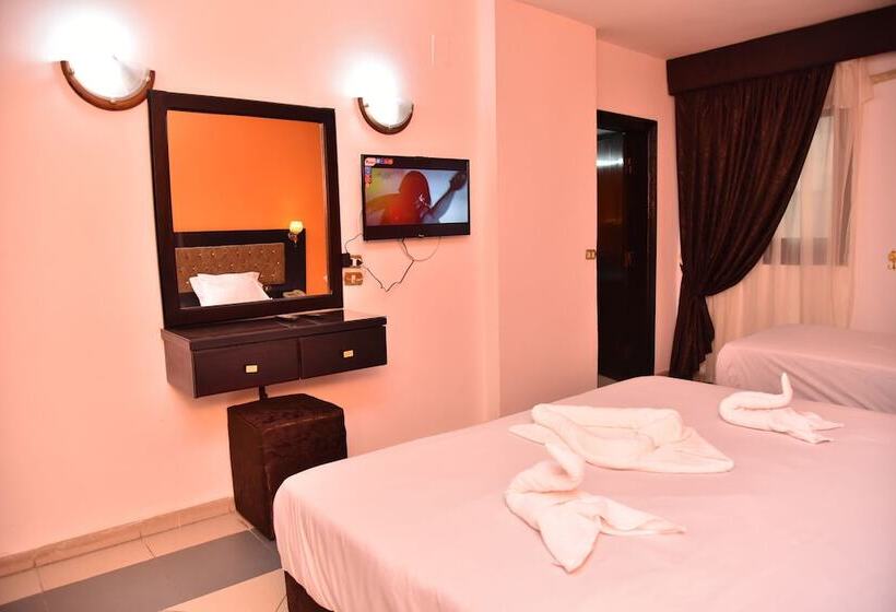 هتل Royal Pyramids