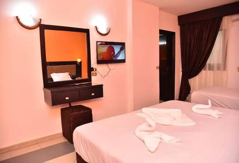 هتل Royal Pyramids